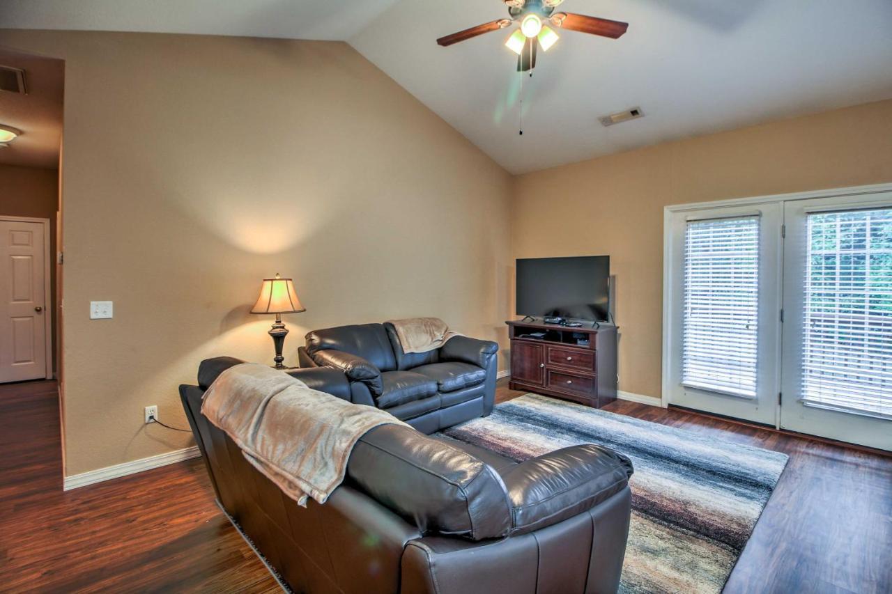 Branson Home With Deck Walk To The Strip And Creek! מראה חיצוני תמונה