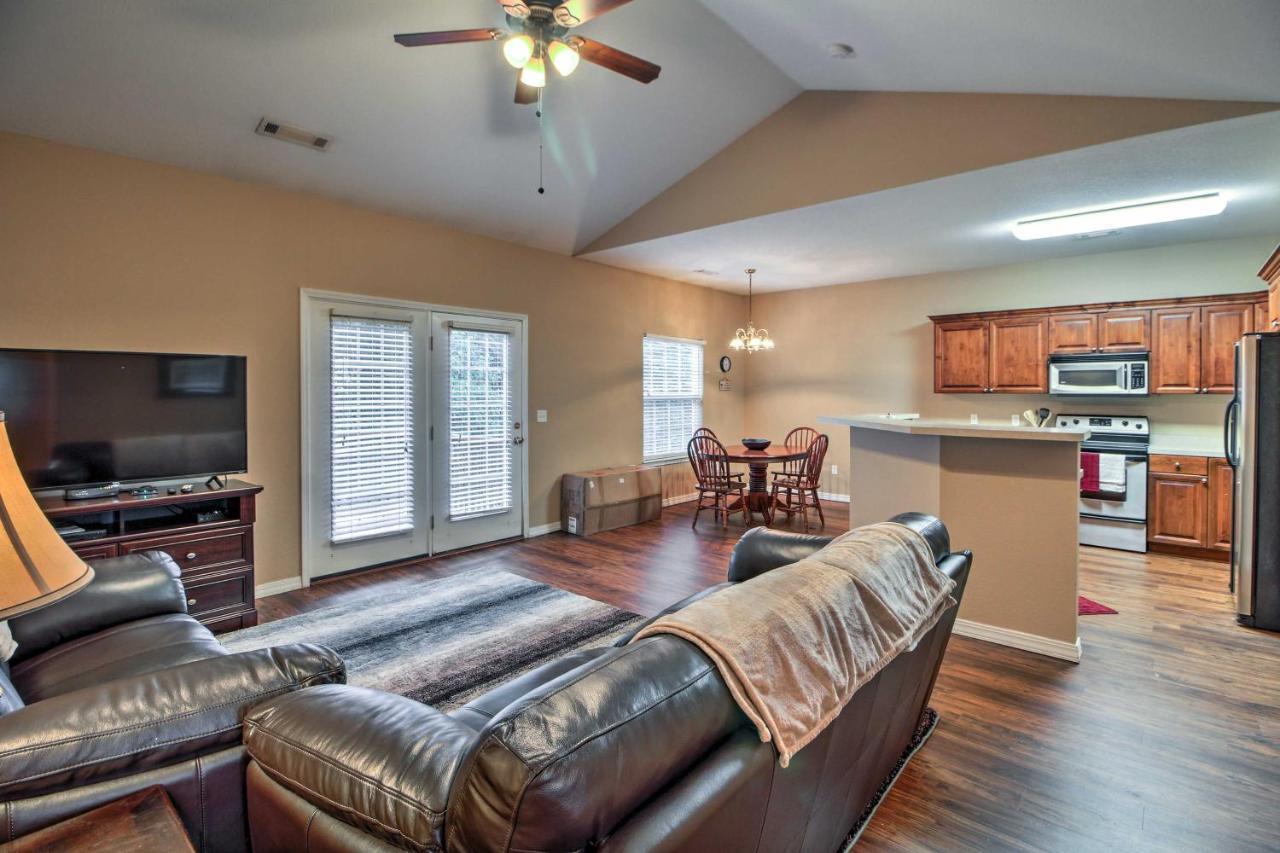 Branson Home With Deck Walk To The Strip And Creek! מראה חיצוני תמונה