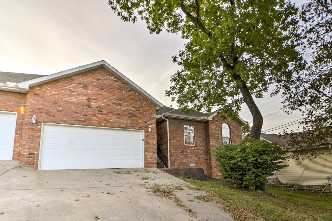 Branson Home With Deck Walk To The Strip And Creek! מראה חיצוני תמונה