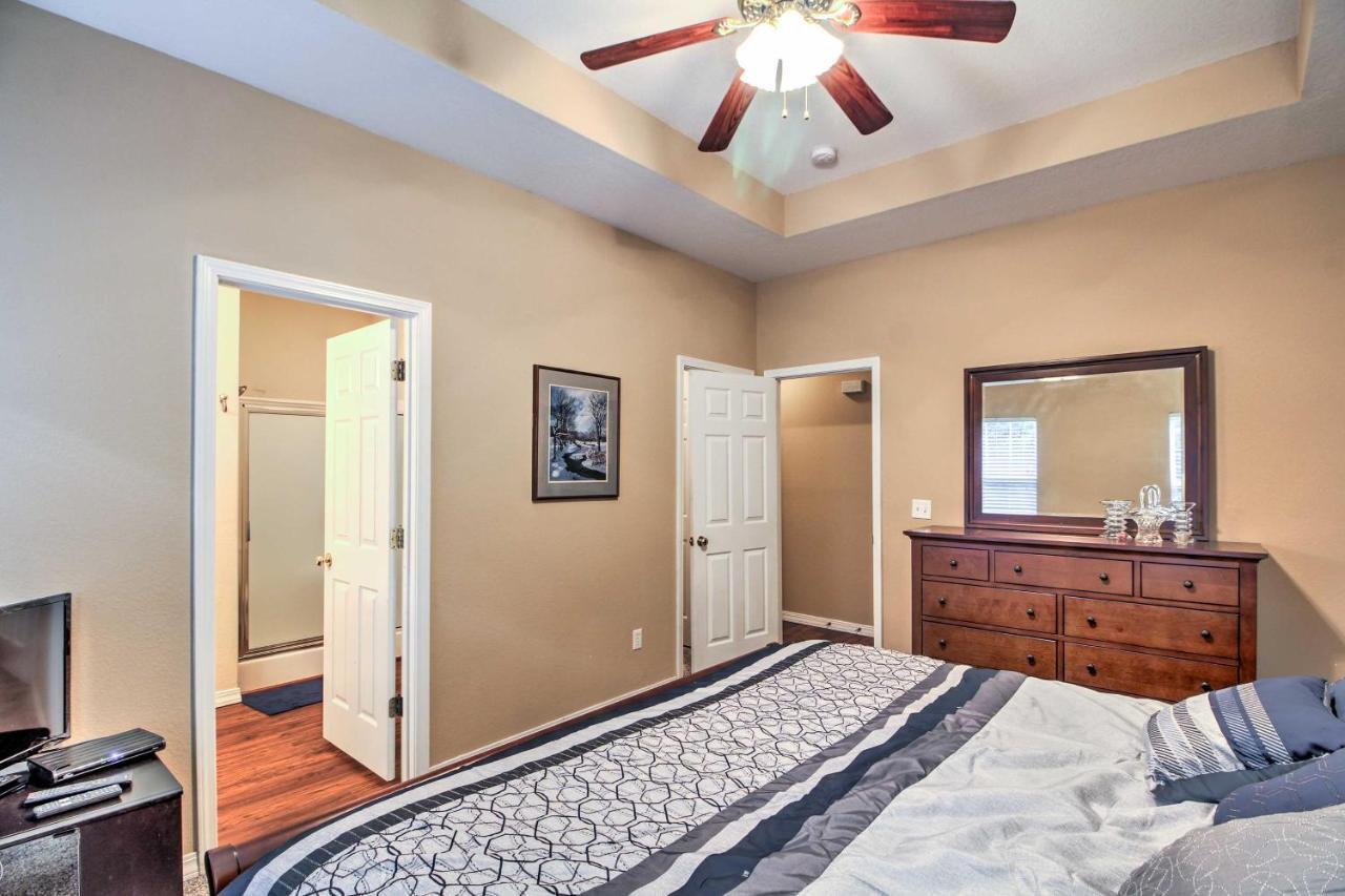 Branson Home With Deck Walk To The Strip And Creek! מראה חיצוני תמונה
